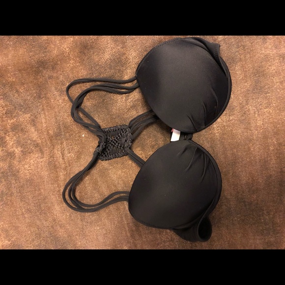 Pink Victoria’s Secret bikini top - Picture 1 of 3